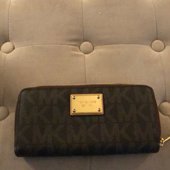 Wallet - Picture 1 of 3